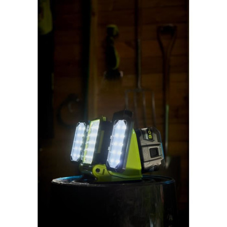 Triple panneau lumineux LED Hybrid (18V et secteur) - 3 intensités : 300 139,99 €
