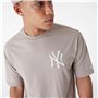 T-shirt à manches courtes homme New Era ESSNTLS LC OS TEE NEYYAN 60435555 Marron Clair (XL)