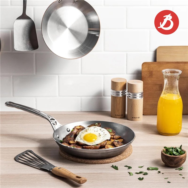 Image secondaire de De Buyer - Poêle ronde en tôle d'acier MINERAL B Pro - 24 cm - Fabriquée en France, Sans PFAS, Anti Adhérence Naturelle, Queue E