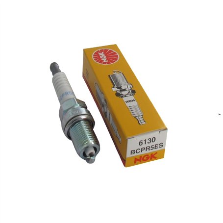 NGK - Bougie D'Allumage NGK BCPR5ES - Durable & Fiable - Haute Qualité - Equivalent CHAMPION RC12YC