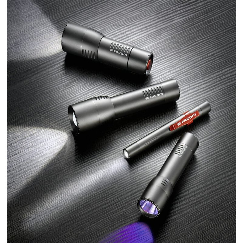 Image secondaire de Facom Lampe-Stylo 1 Led 3W 110 Lumens - Livrée avec 2 Piles Aa 779.Pbtpb Argent