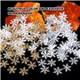 Lot de 900 confettis en forme de flocons de neige blancs et dorés - Décoration d'hiver et de Noël - Petite décoration de table -