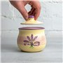 City to Cottage | Sucrier Pot de sucre | beige à motif lavande en céramique avec couvercle fait et peint à la main