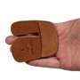 Namvo Lot de 2 protège-doigts en cuir de vache pour la chasse en plein air, le tir à l'arc et les doigts Marron