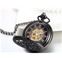 JewelryWe Montre de Poche Gousset Squelette Mécanique Manuel Rayure Toile d'Araignée Chiffres Romains Pendentif Collier Alliage 
