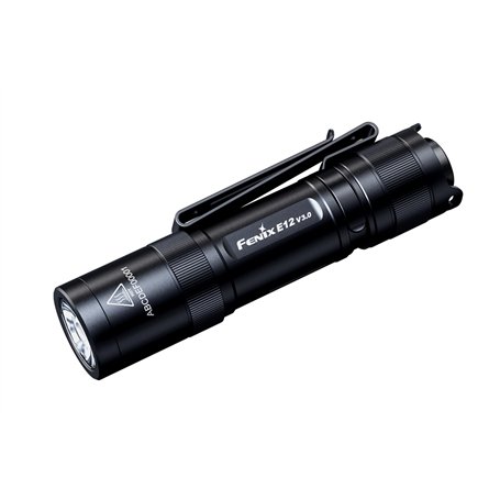 FENIX E12 v3.0 Mini lampe de poche légère pour le quotidien | 200 lumens | 78 m | 100 heures maximum | Alimentée par piles AA |