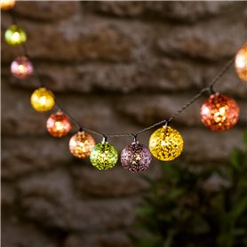 Lights4fun Guirlande Lumineuse Solaire à 20 LED Blanc Chaud avec Boules en Métal Coloré Style Marocain Rechargeable par USB pour