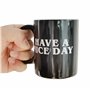 Tasse amusante - « Have A Nice Day » et doigt d'honneur