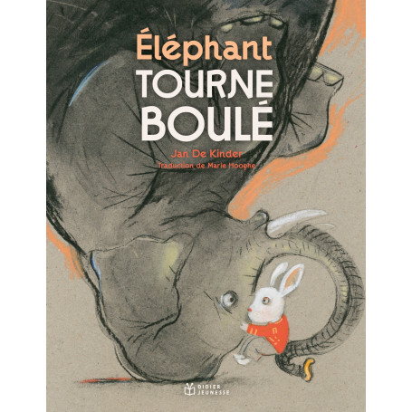 Éléphant tourneboulé