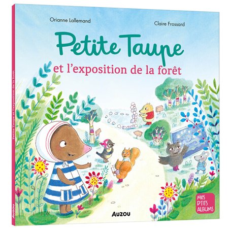 Petite taupe et l'exposition de la forêt