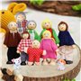Riisoyu Famille de Poupée en Bois, 9 Mini Articulées Marionnettes Personnage Maison de Poupee Dolls de Jeu de Simulation Familia