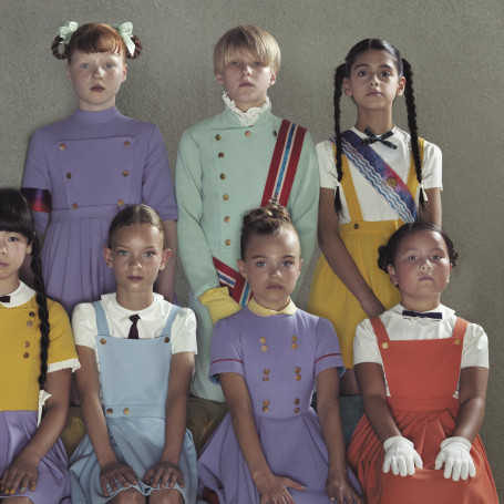 13 Disc 13 Titres + 4 titres bonus + 4 remix t 28 pages)