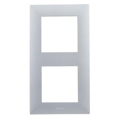 LEGRAND Cadre double de la gamme Niloé Step pour installation composable