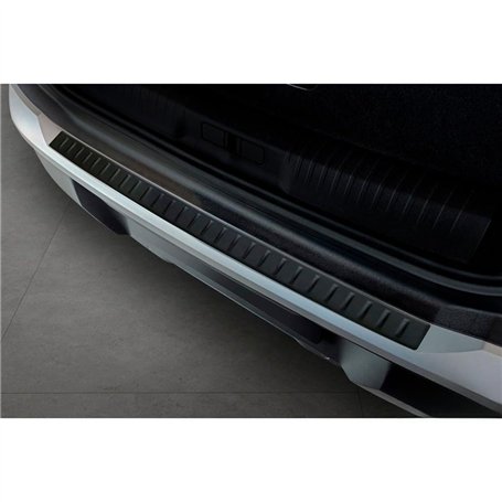 Avisa Protection de seuil arrière INOX Noir Mat Compatible avec Peugeot 5008 III 2024- 'Ribs'