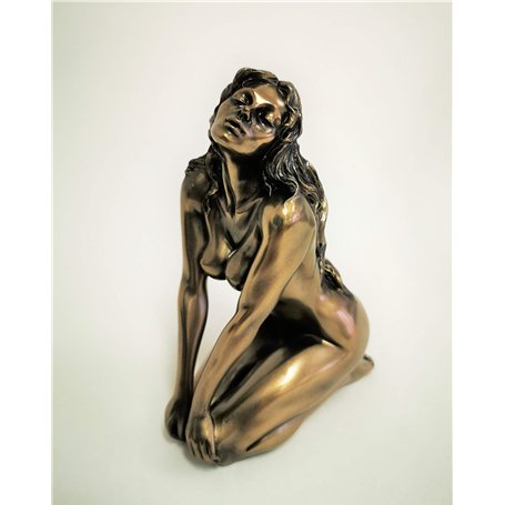 Parastone Talk Nude Woman Figurine érotique femme à genoux