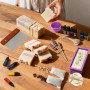 HOTOOLME Kit de Fabrication de Savon DIY – Ensemble pour Créer Ses Propres Savons avec 1,5 kg de Base de Savon, 4 Parfums, 4 Cou