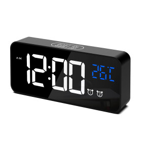 CHEREEKI Réveil Numérique, Horloge Numérique LED Reveil Matin Digital avec Température/Snooze/2 Alarme/12/24 Heure/Port de Recha