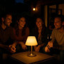 BOLD Lampe de table LED sans fil pour l'extérieur (port USB-C + solaire, batterie pour jusqu'à 6 heures d'autonomie, IP44, inten