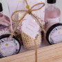 Ensemble de Douche Lavande Accentra - Coffret Bien-Être 6 Pièces en Panier Bois