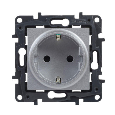 Prise encastrée 2P+T 16A Niloé Step en aluminium - Legrand