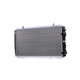 Radiateur Nissens 61390 pour Fiat, Peugeot et Citroën