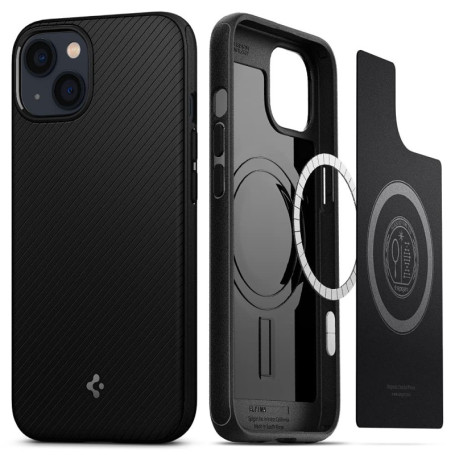 Coque Spigen Mag Armor pour iPhone 13 - Protection Noir Mat