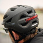 Casque de Vélo ABUS Urban-I 4.0 avec Feu Arrière Rechargeable - Taille XL, Noir