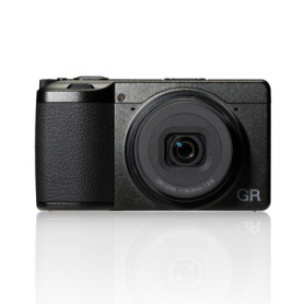 Appareil Photo Numérique Compact Ricoh GR IV - Haute Qualité d'Image