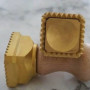 Timbre à Ravioli La Gondola - Outil Artisan pour Pâtes Maison en Laiton et Bois
