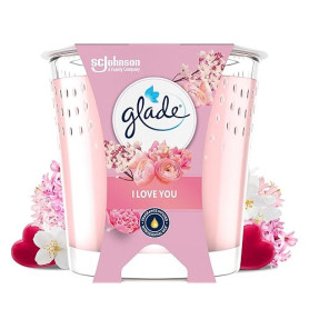 Glade Bougie Parfumée – Certifiée Vegan – Parfum I Love You - Infusé aux Huiles Essentielles –Formule Sans Huile de Palme – dure