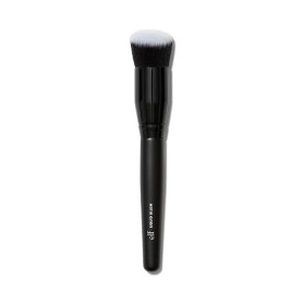 e.l.f. Pinceau à blush liquide camouflage, pinceau biseauté idéal pour appliquer et mélanger les couleurs sur les joues, poils d