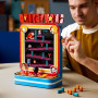LEGO Donkey Kong Jeu d'Arcade Donkey Kong - Set pour Adulte - Maquette 3D Interactive - Joystick & Tonneaux - Décoration Intérie